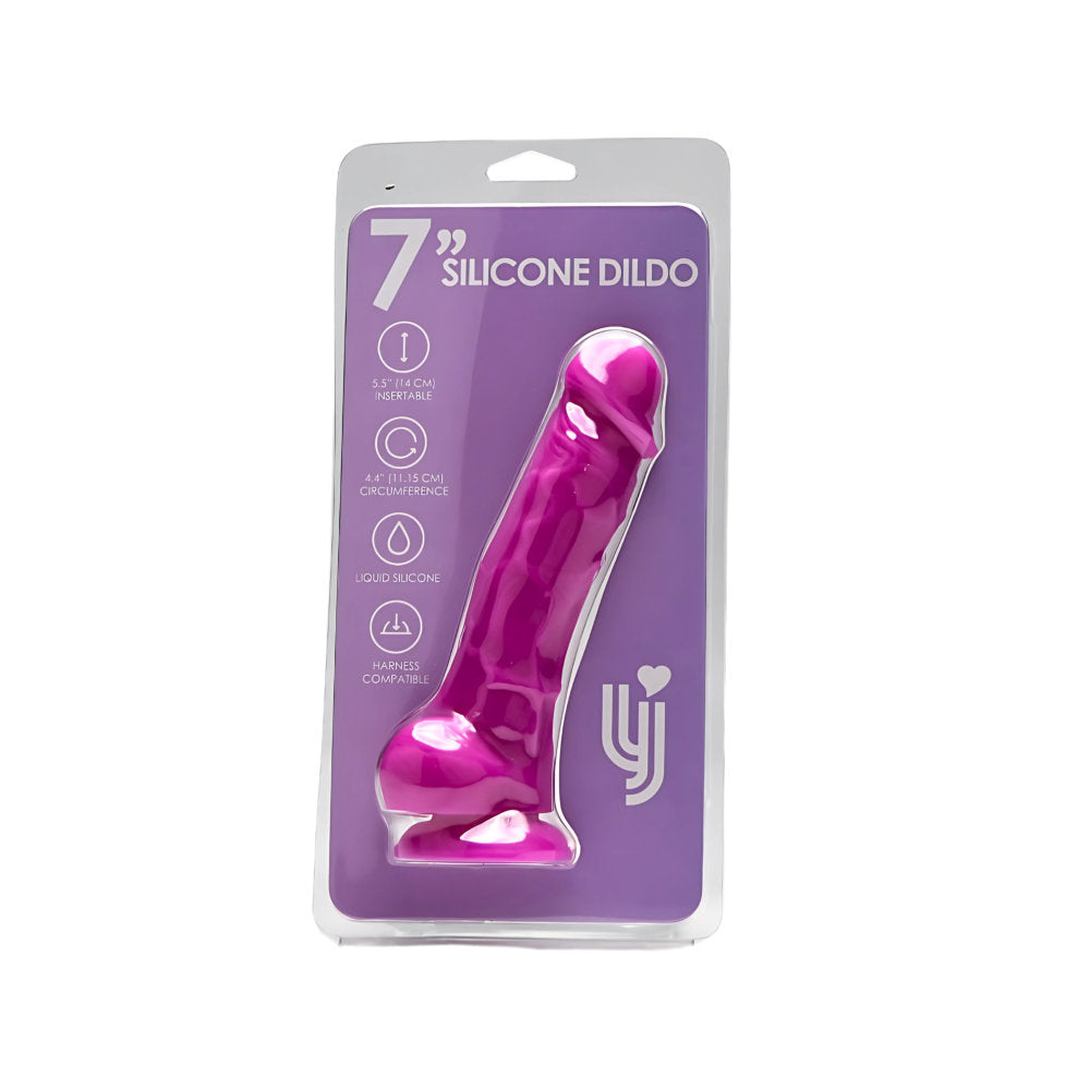 Loving Joy 18 ,5 cm  Realistische Siliconen Dildo met Zuignop en Ballen Paars