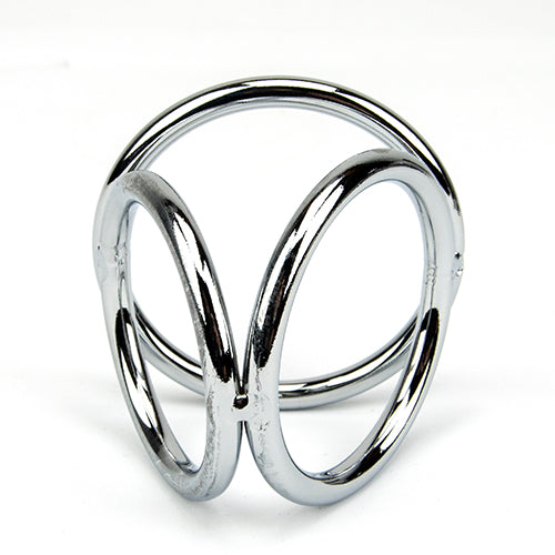 Gebonden om alsjeblieft drievoudige pik en balring